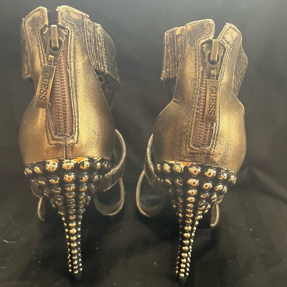 Guess Carole Y2K studded heel in size women’s 6.5 US. - Picture 5 of 7